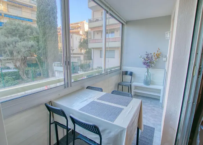 Studio Antibes Centre Ville - Parking Wifi Climatisation - Limestay